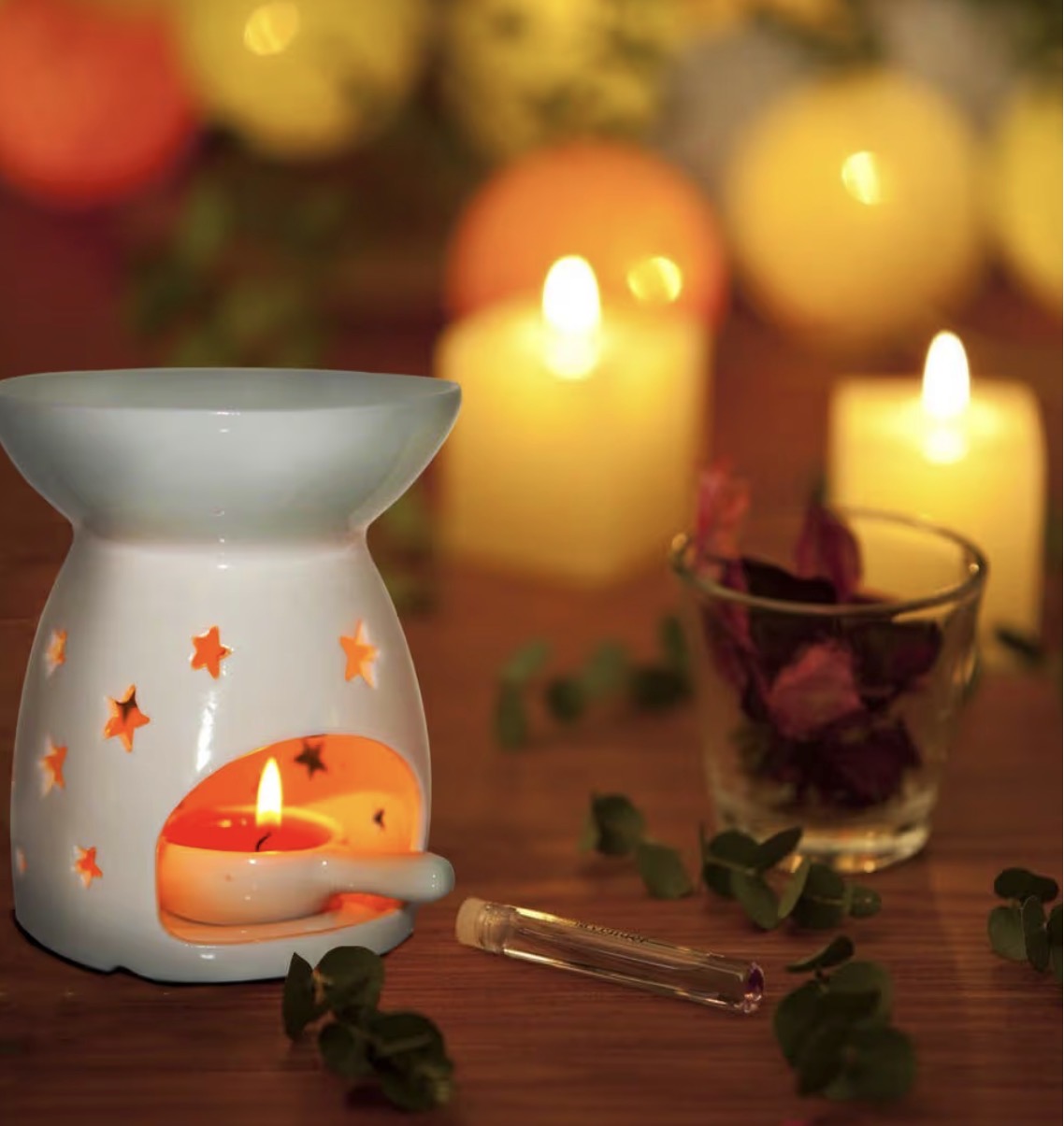 Star oil/ wax burner ( comes with spoon)