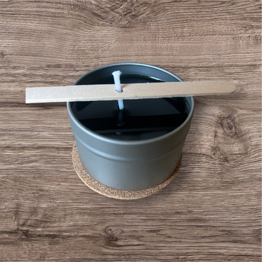 VANILLA SCENTED TIN CANDLE