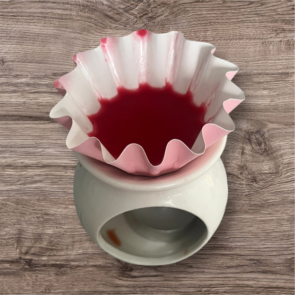 Reusable wax melt holder